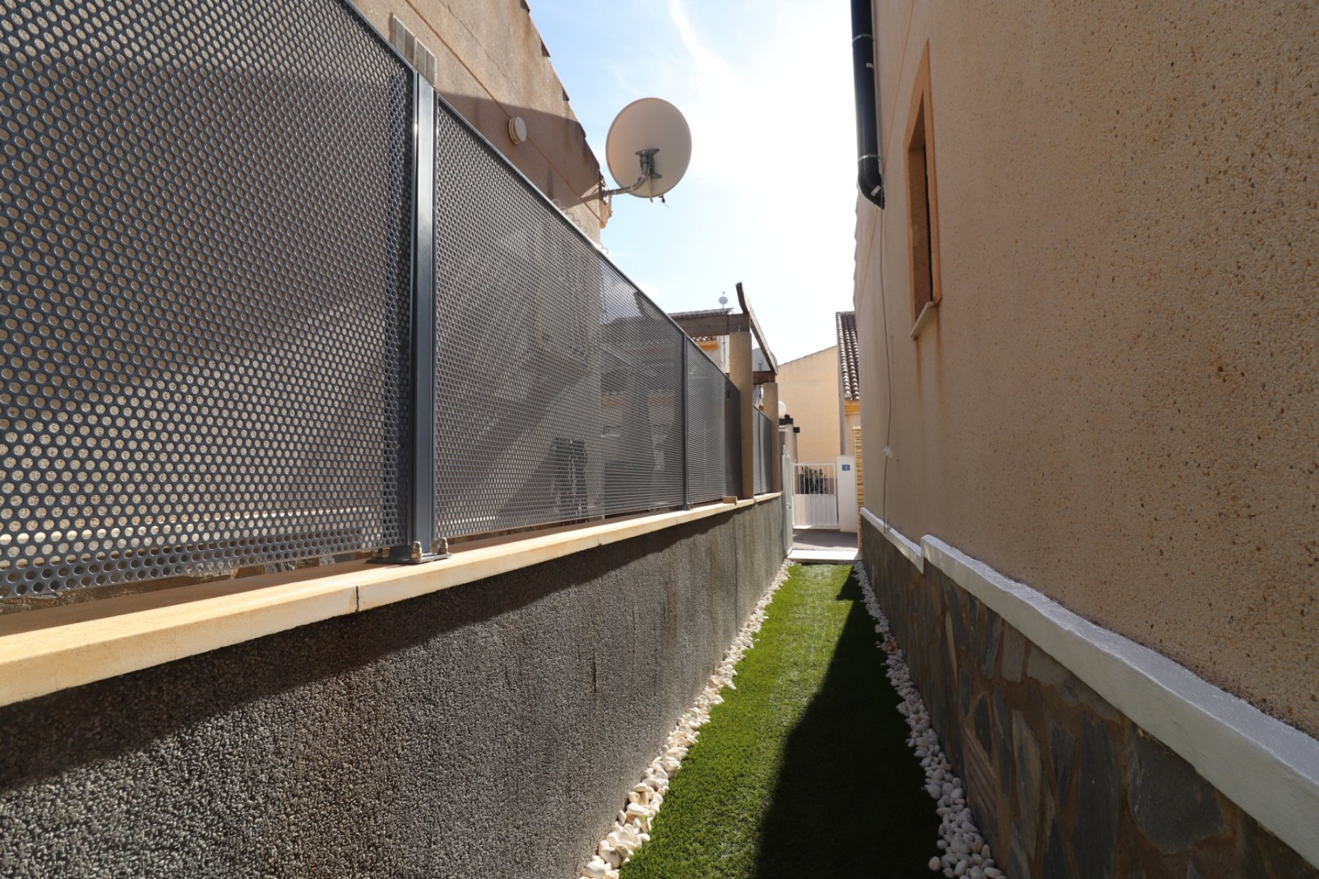 Resale - Villa -
Ciudad Quesada - Ciudad Quesada - Town