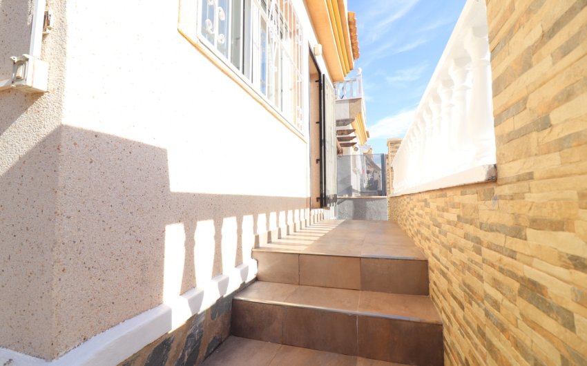 Resale - Villa -
Ciudad Quesada - Ciudad Quesada - Town