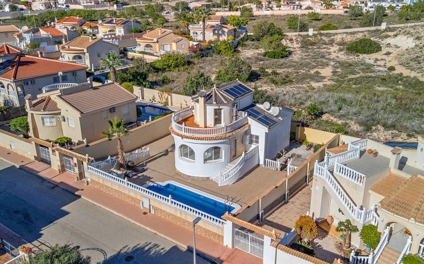 Resale - Villa -
Ciudad Quesada - Costa Blanca