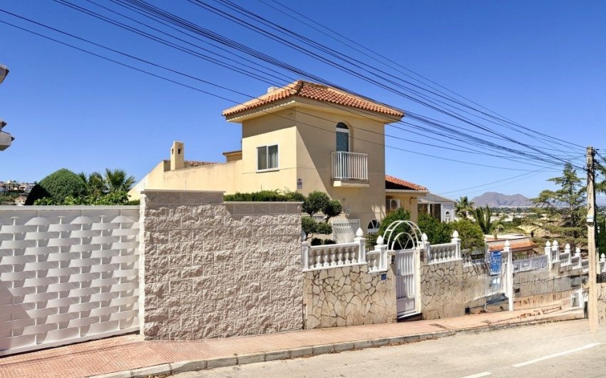 Resale - Villa -
Ciudad Quesada - Costa Blanca