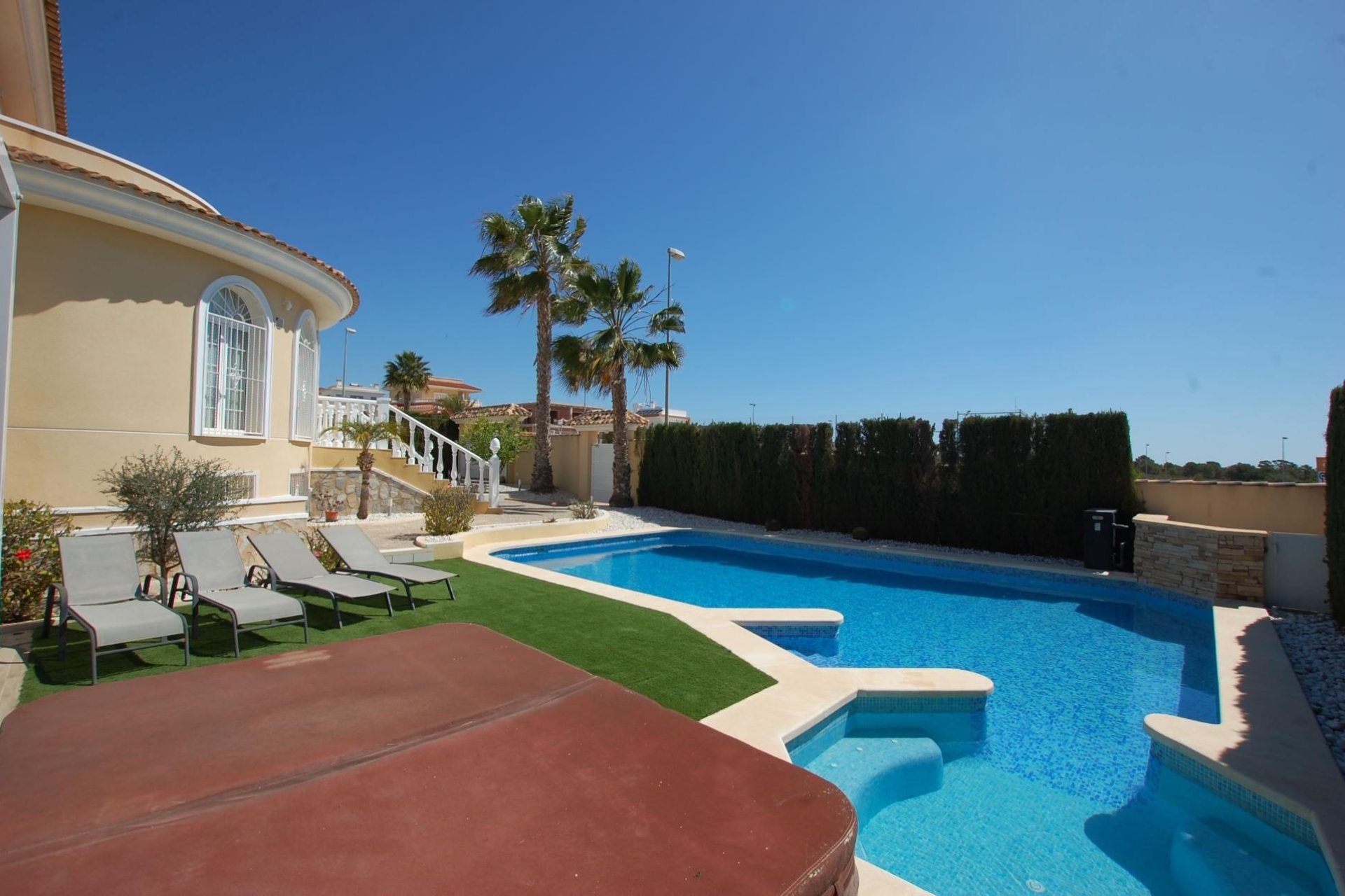 Resale - Villa -
Ciudad Quesada - Costa Blanca