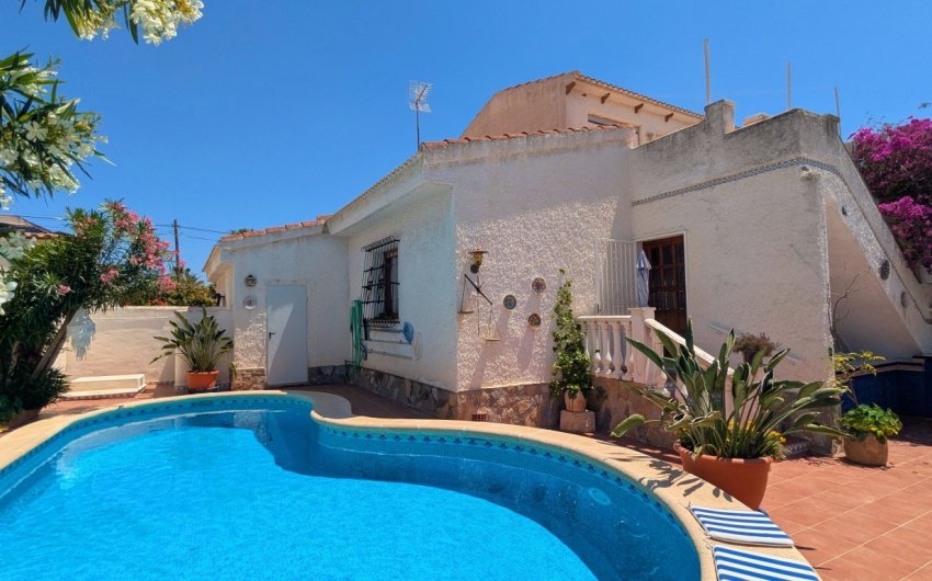 Resale - Villa -
Ciudad Quesada - Costa Blanca