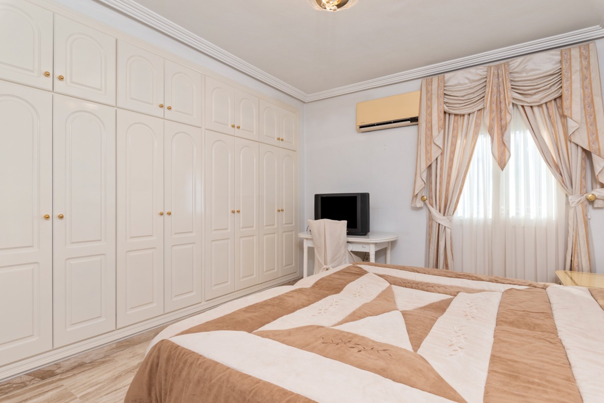 Resale - Villa -
Ciudad Quesada - Doña Pepa