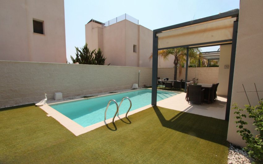 Resale - Villa -
Ciudad Quesada - Doña Pepa