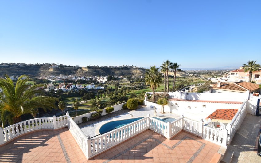 Resale - Villa -
Ciudad Quesada - Golf course