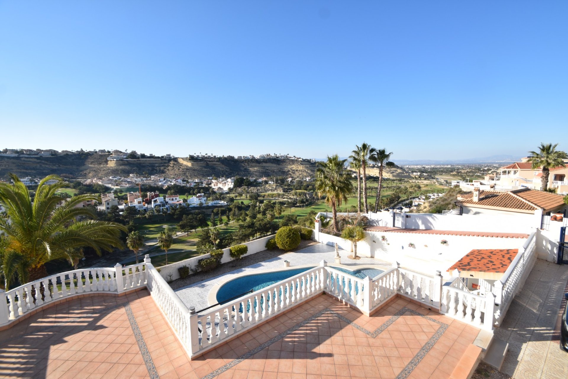 Resale - Villa -
Ciudad Quesada - Golf course