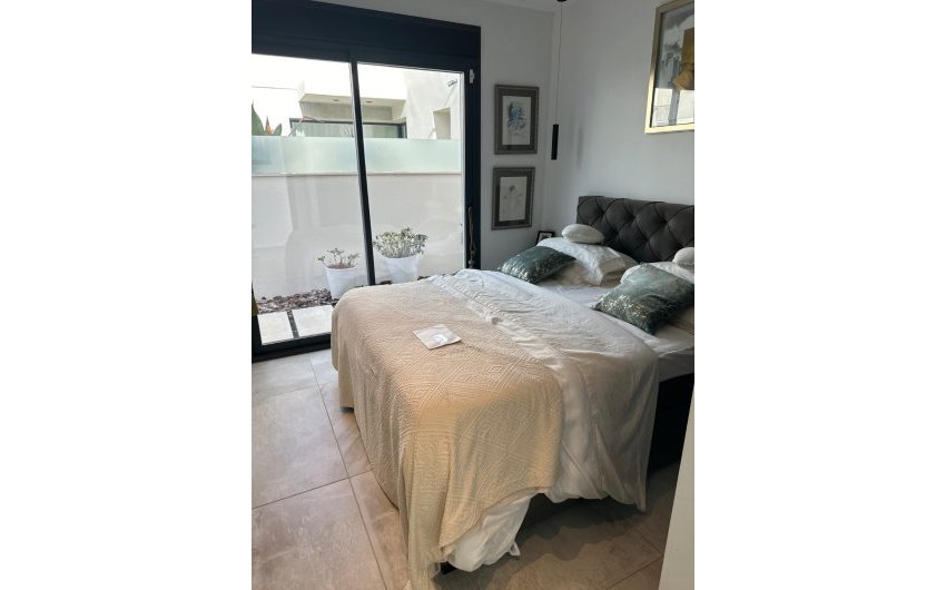 Resale - Villa -
Ciudad Quesada - La Marquesa Golf