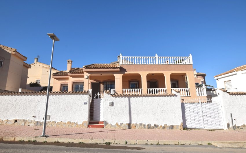 Resale - Villa -
Ciudad Quesada - La Marquesa Golf