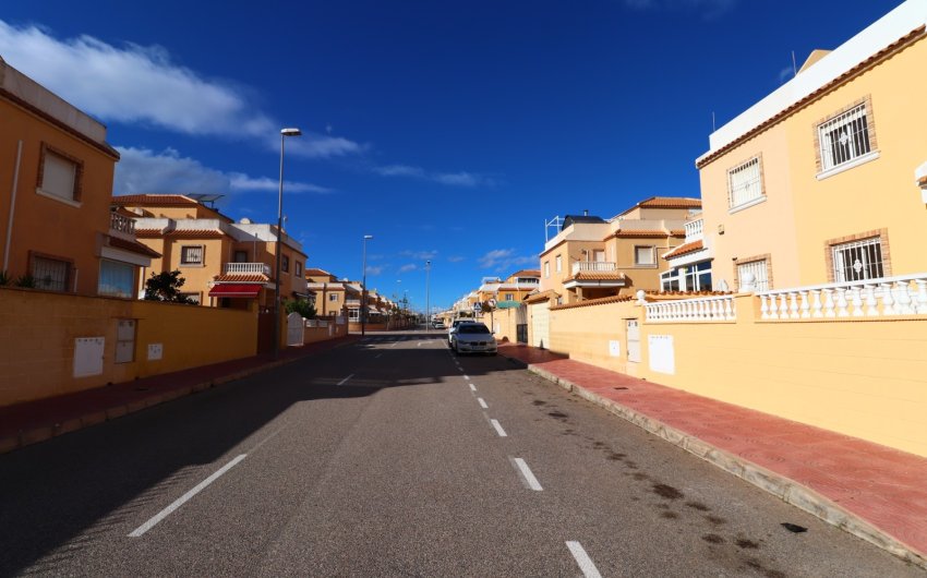 Resale - Villa -
Ciudad Quesada - Lo Marabú