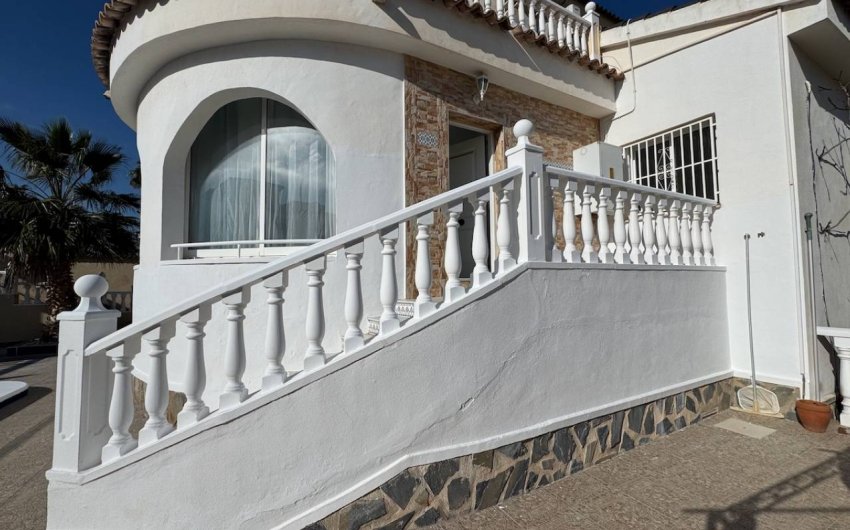 Resale - Villa -
Ciudad Quesada - Lo Pepin