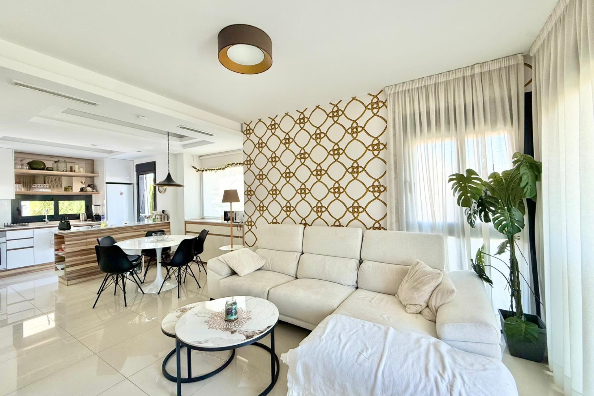 Resale - Villa -
Ciudad Quesada - Pueblo Bravo