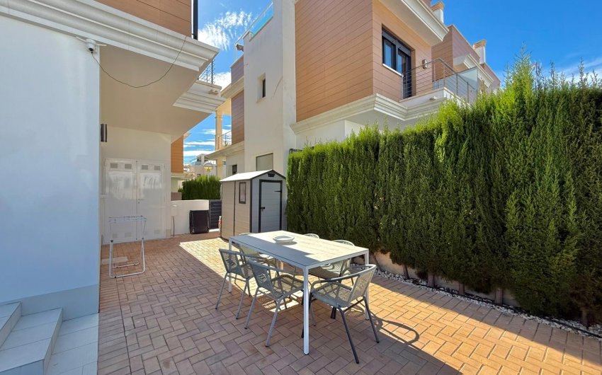 Resale - Villa -
Ciudad Quesada - Pueblo Bravo