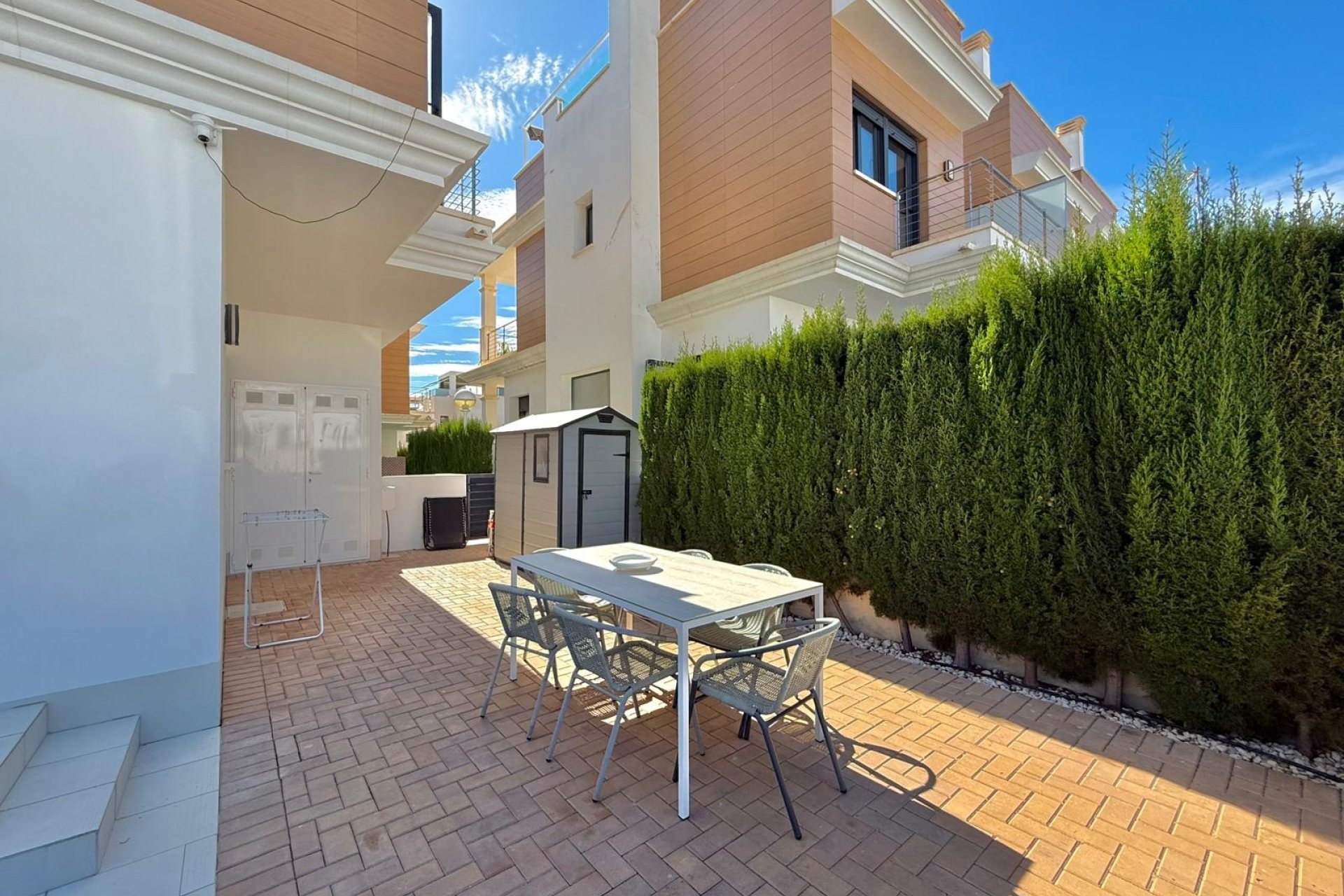 Resale - Villa -
Ciudad Quesada - Pueblo Bravo