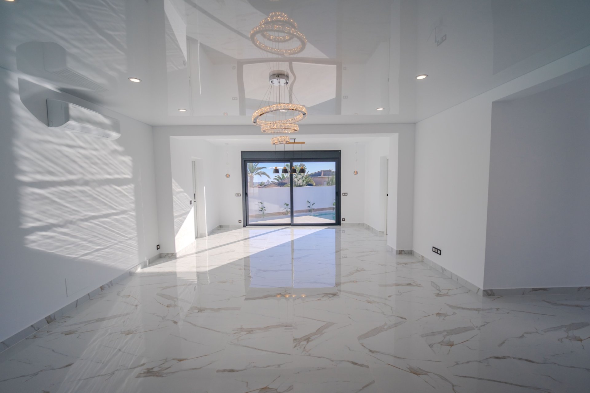 Resale - Villa -
Ciudad Quesada - town