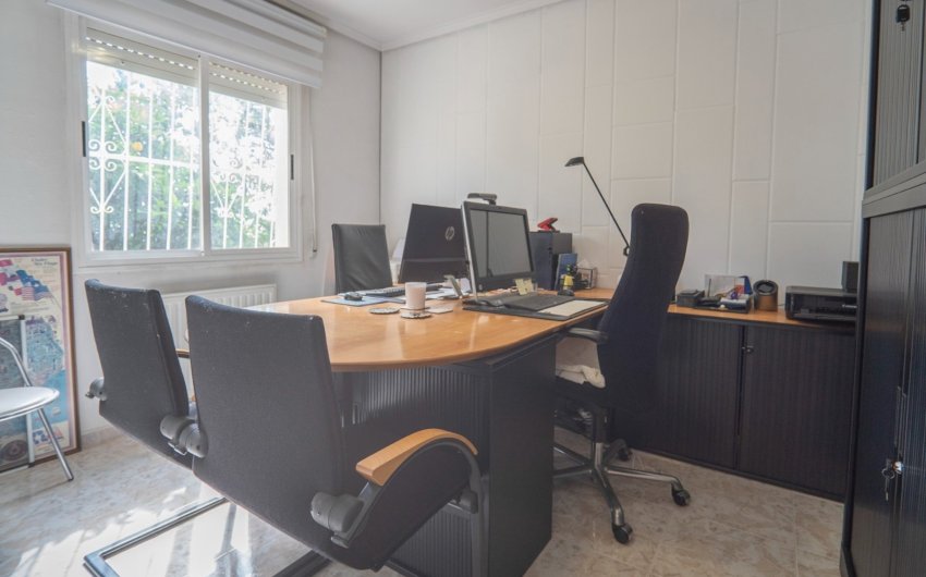 Resale - Villa -
Ciudad Quesada