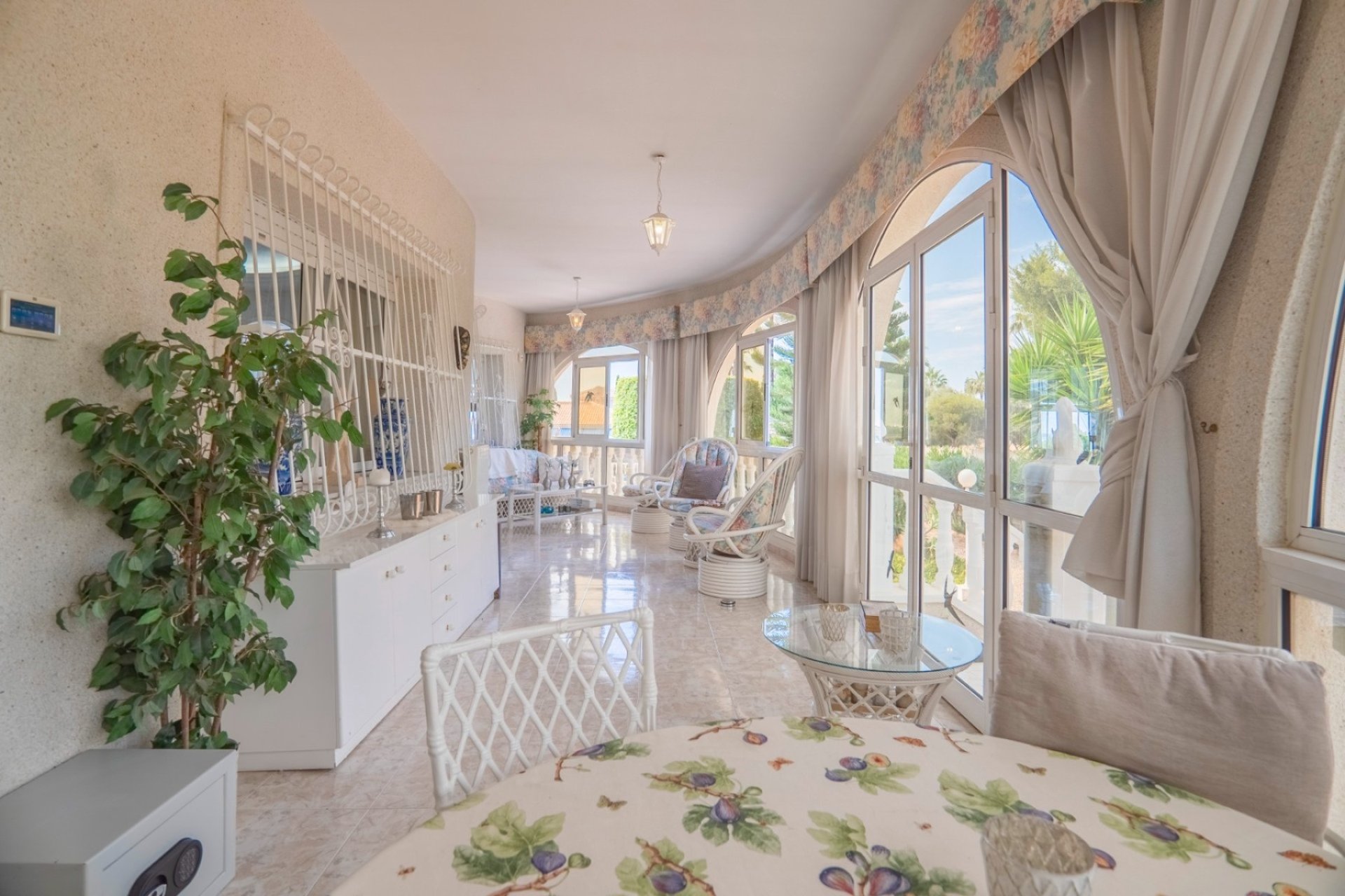 Resale - Villa -
Ciudad Quesada