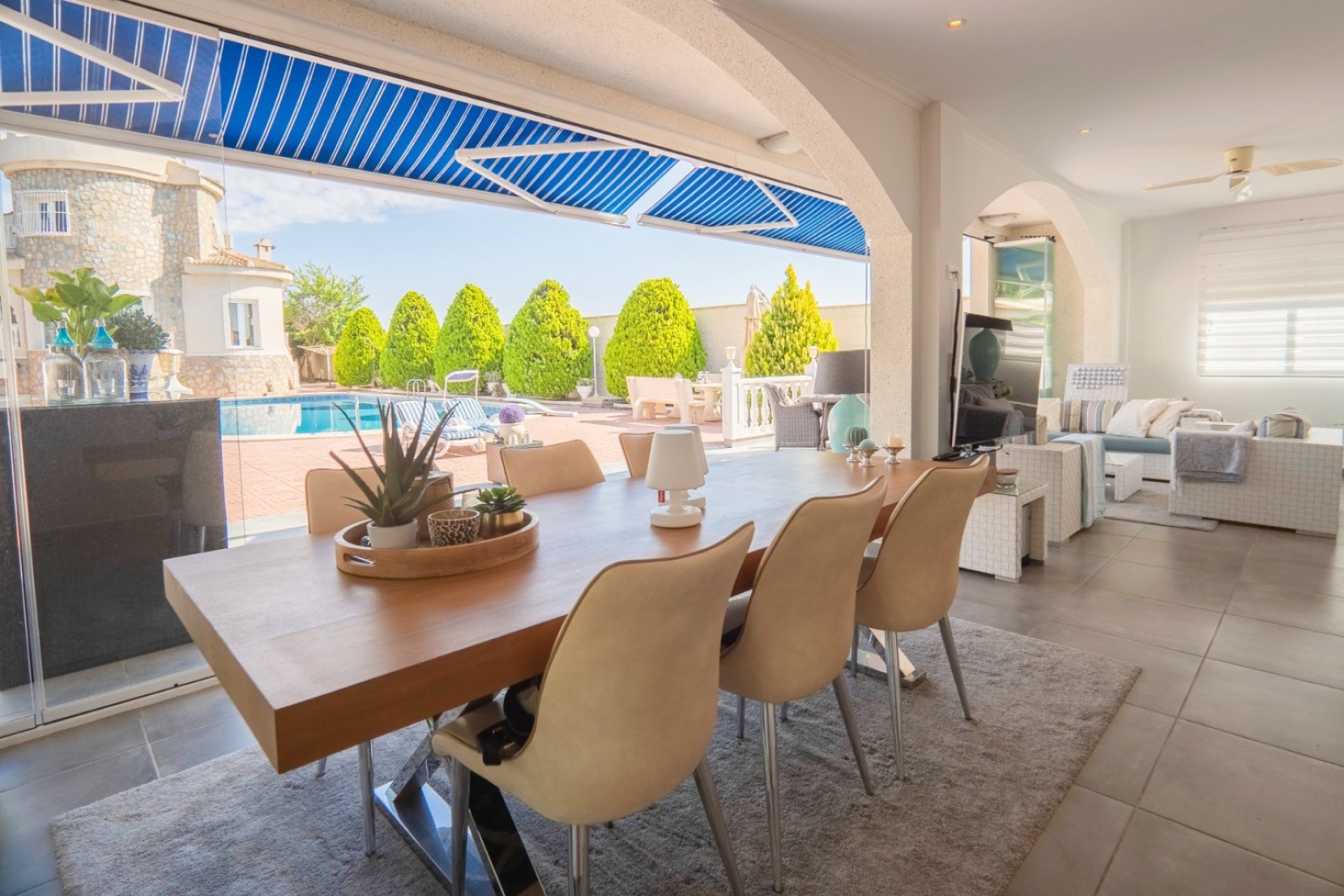 Resale - Villa -
Ciudad Quesada