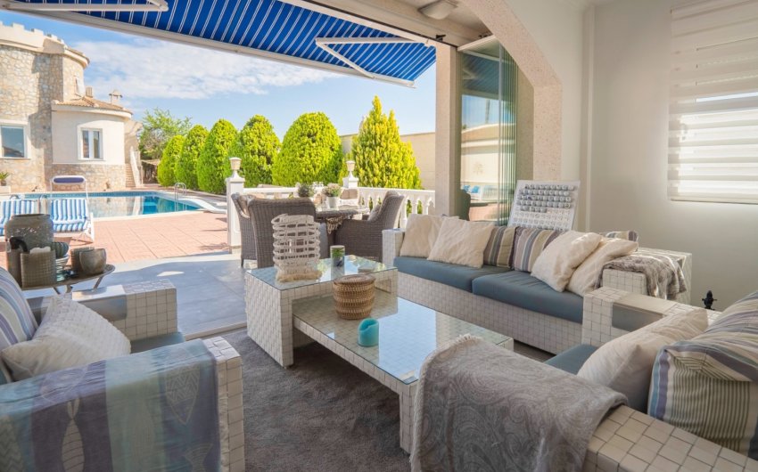 Resale - Villa -
Ciudad Quesada