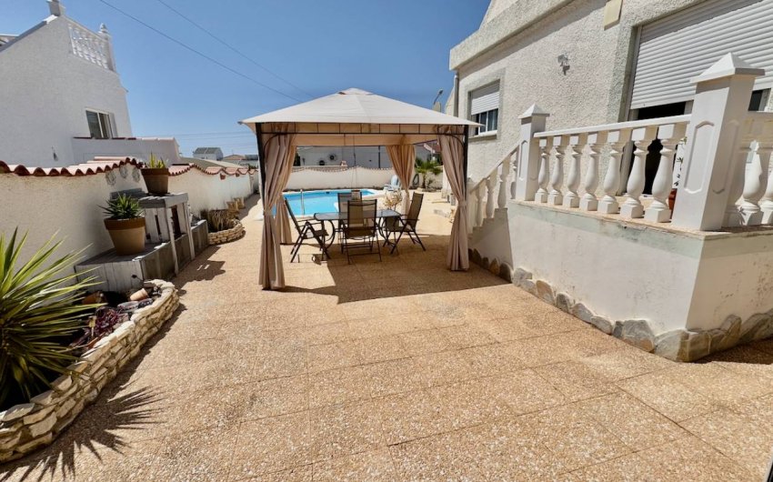 Resale - Villa -
Ciudad Quesada