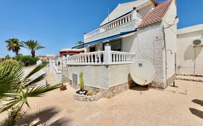 Resale - Villa -
Ciudad Quesada