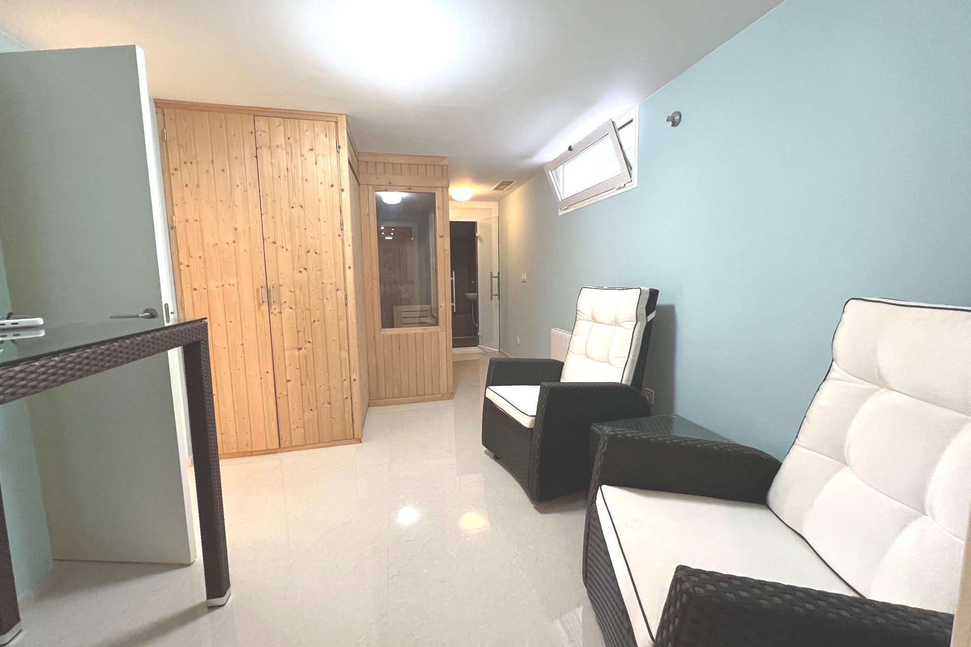 Resale - Villa -
Ciudad Quesada