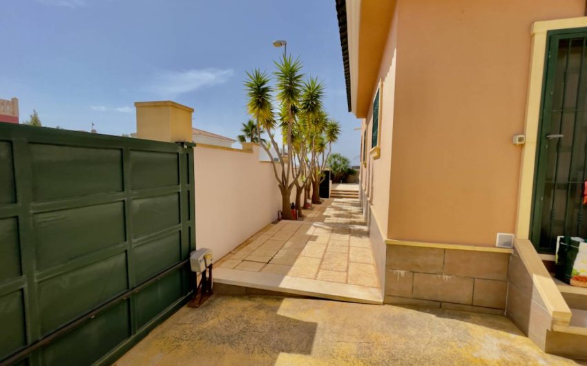 Resale - Villa -
Ciudad Quesada