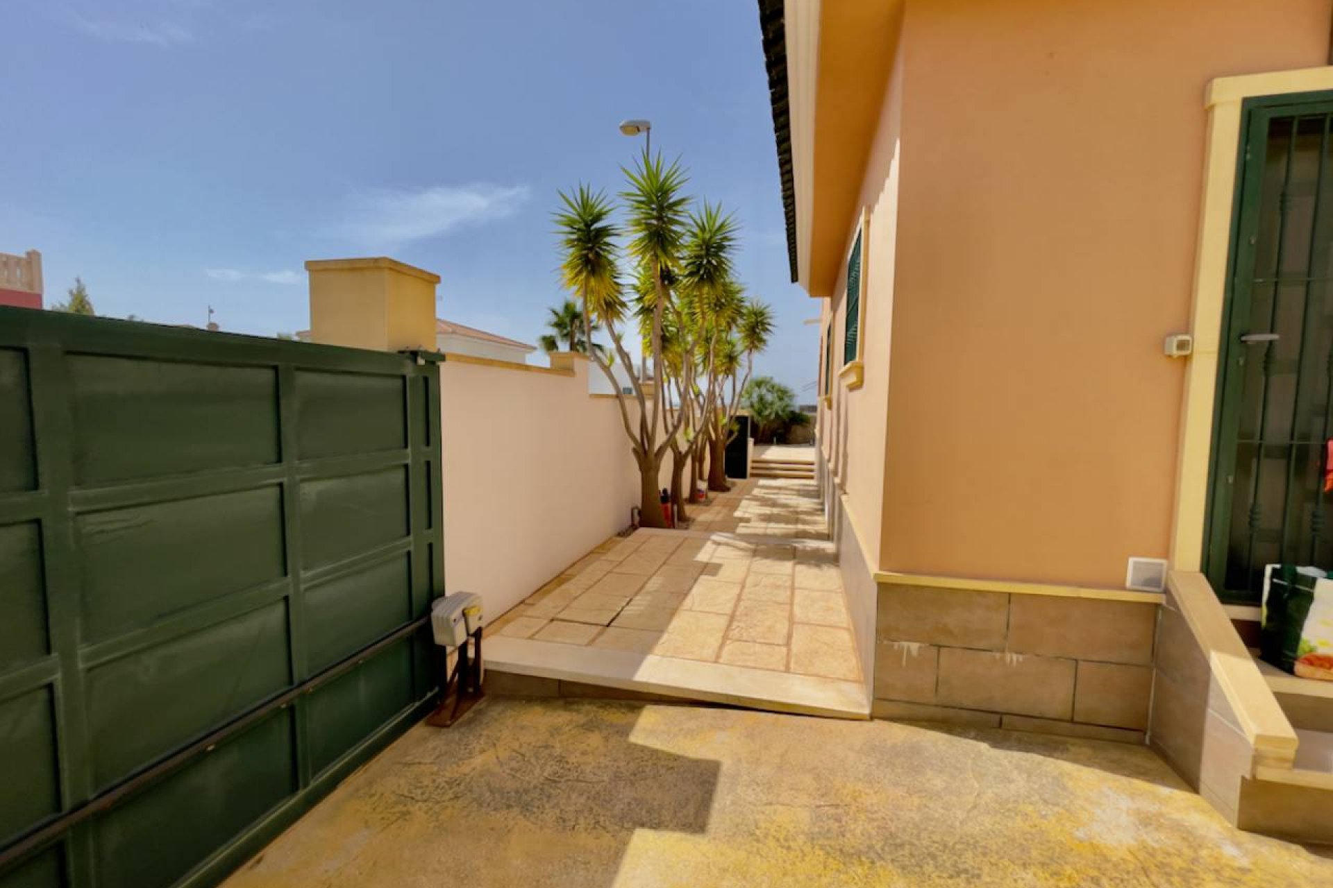 Resale - Villa -
Ciudad Quesada