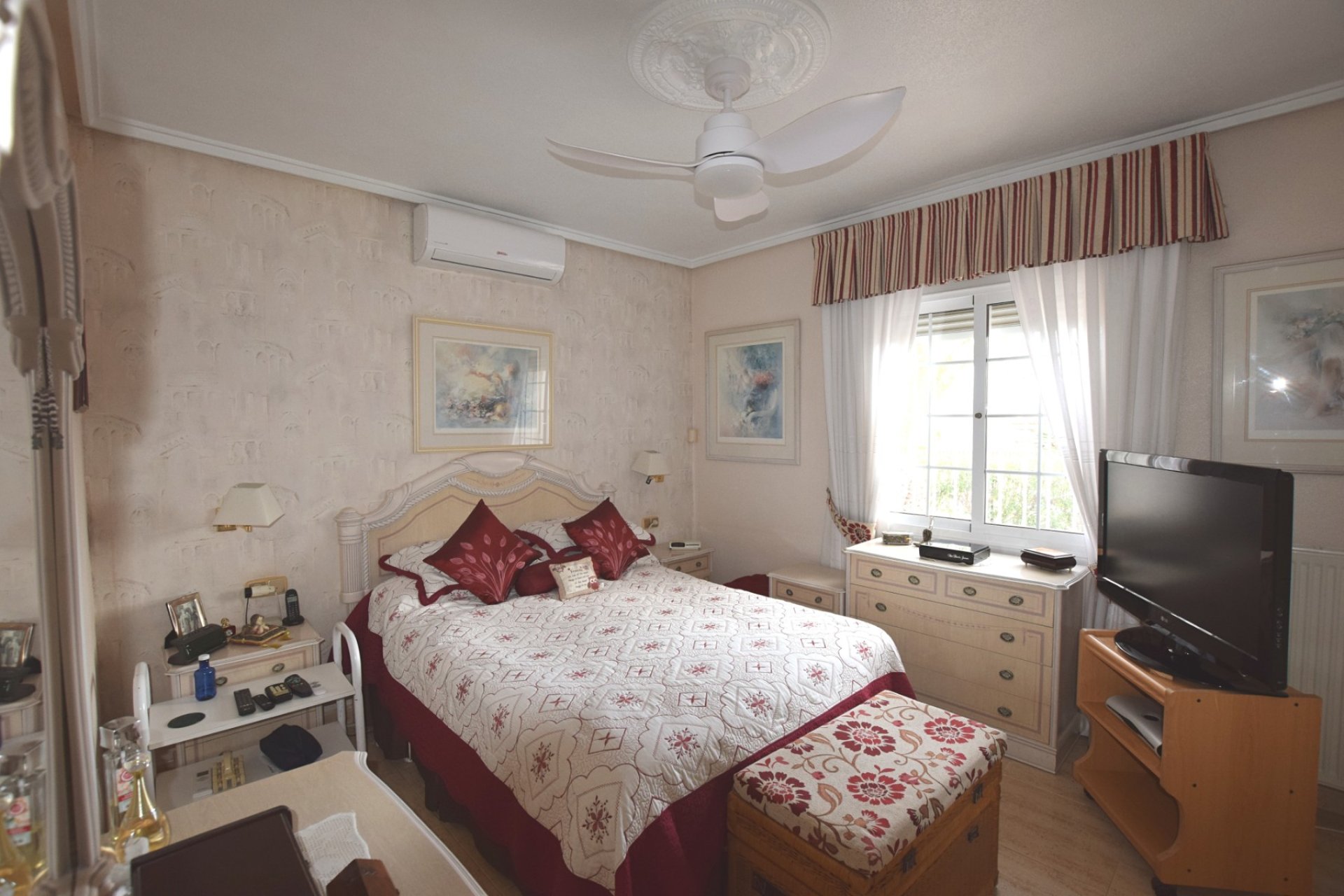 Resale - Villa -
Ciudad Quesada