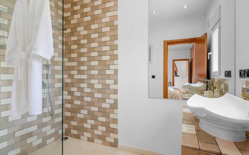 Resale - Villa -
Ciudad Quesada