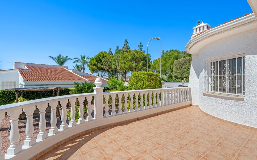 Resale - Villa -
Ciudad Quesada