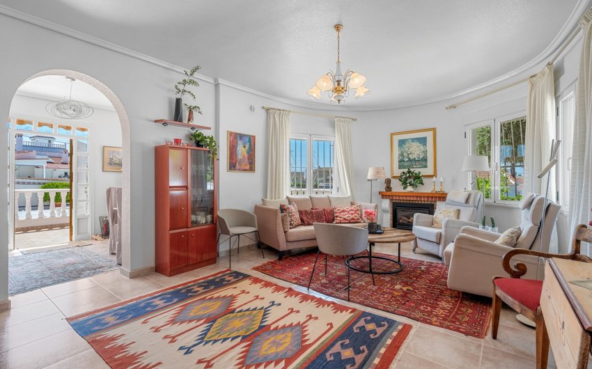 Resale - Villa -
Ciudad Quesada