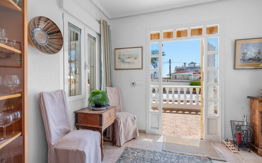 Resale - Villa -
Ciudad Quesada