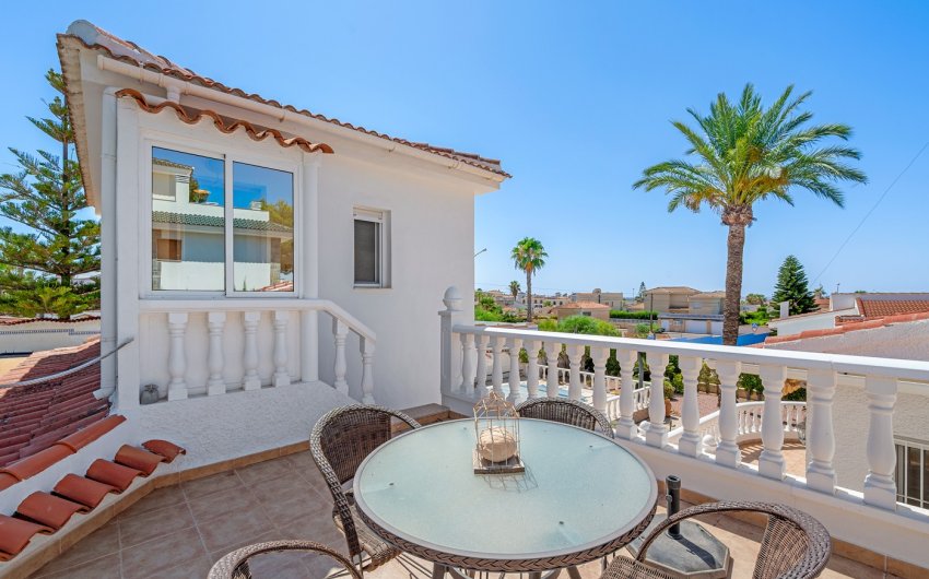 Resale - Villa -
Ciudad Quesada