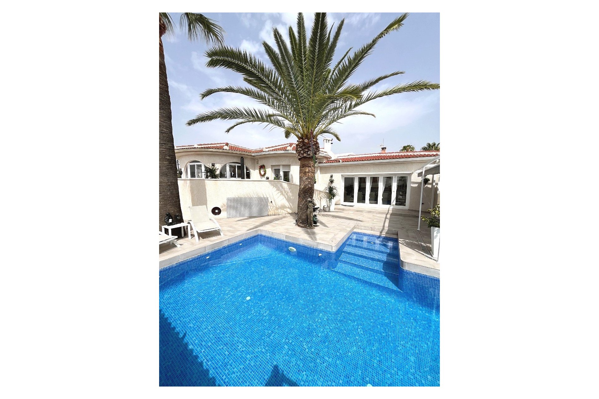 Resale - Villa -
Ciudad Quesada