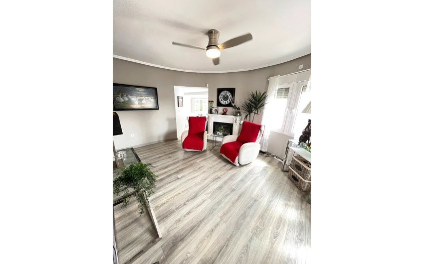 Resale - Villa -
Ciudad Quesada