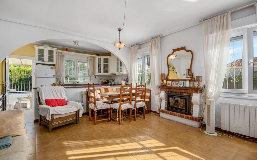 Resale - Villa -
Ciudad Quesada