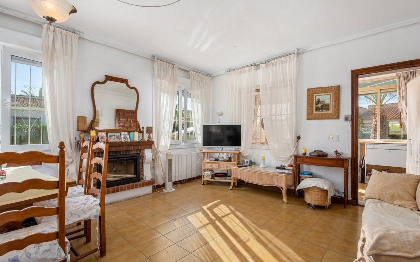 Resale - Villa -
Ciudad Quesada