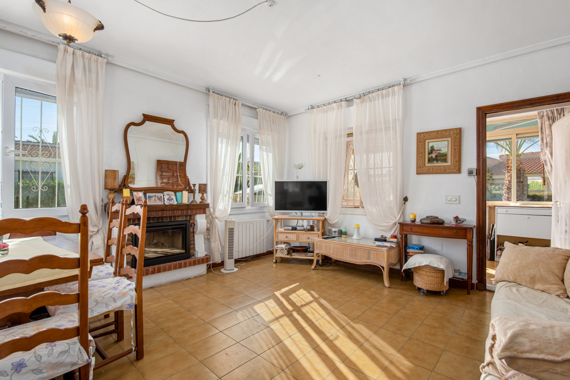 Resale - Villa -
Ciudad Quesada