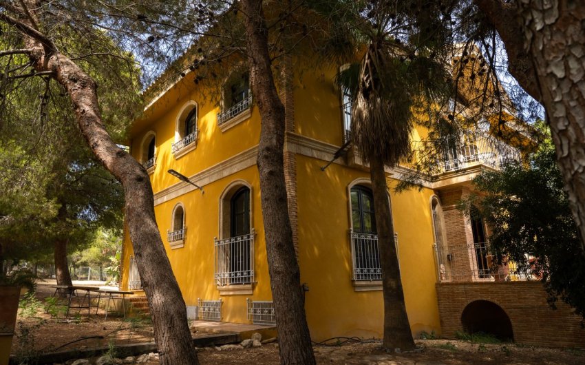 Resale - Villa -
Ciudad Quesada