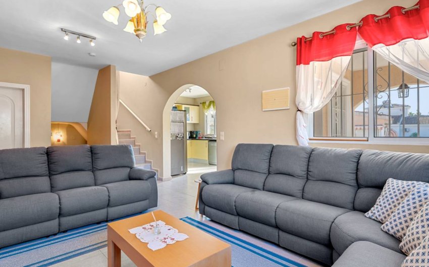 Resale - Villa -
Ciudad Quesada