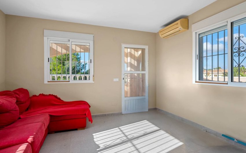 Resale - Villa -
Ciudad Quesada