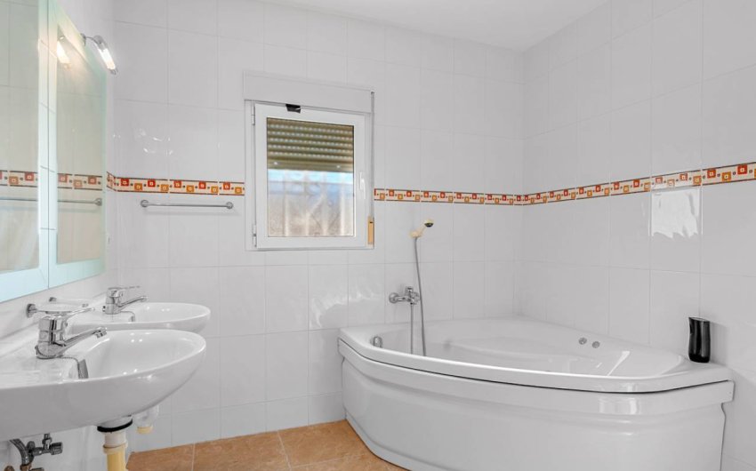 Resale - Villa -
Ciudad Quesada