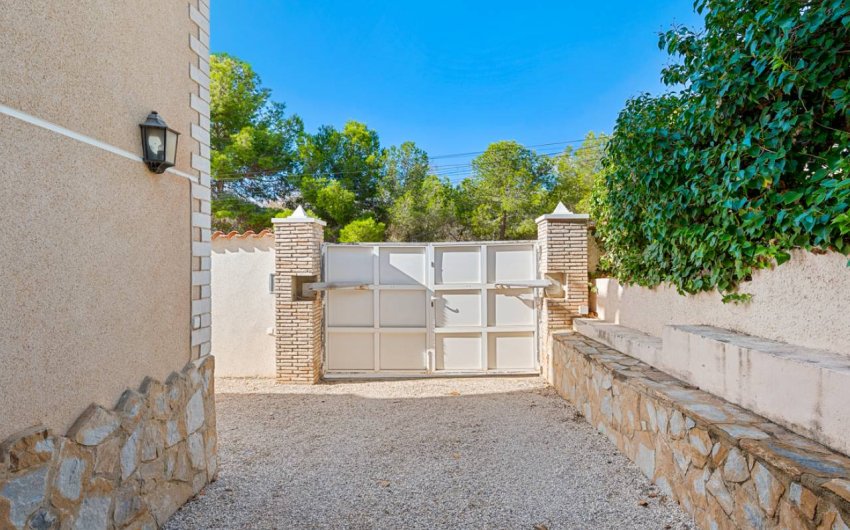 Resale - Villa -
Ciudad Quesada