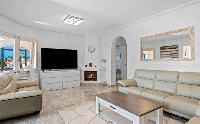 Resale - Villa -
Ciudad Quesada