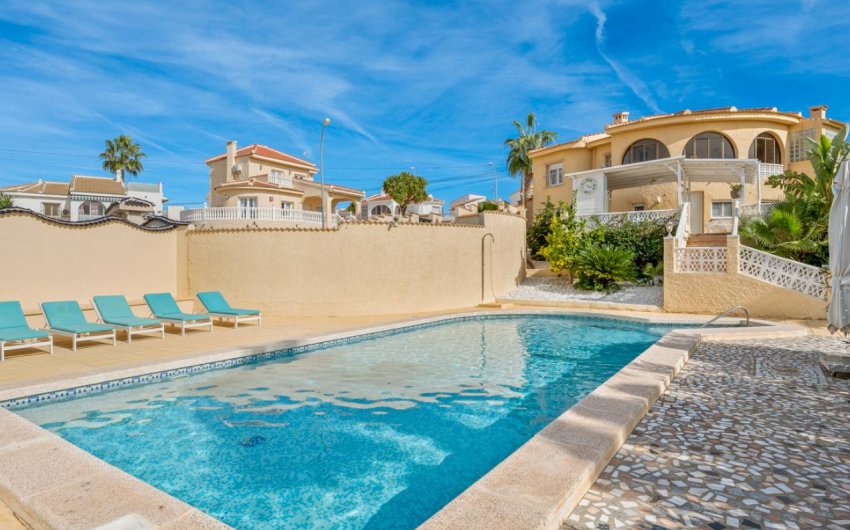 Resale - Villa -
Ciudad Quesada