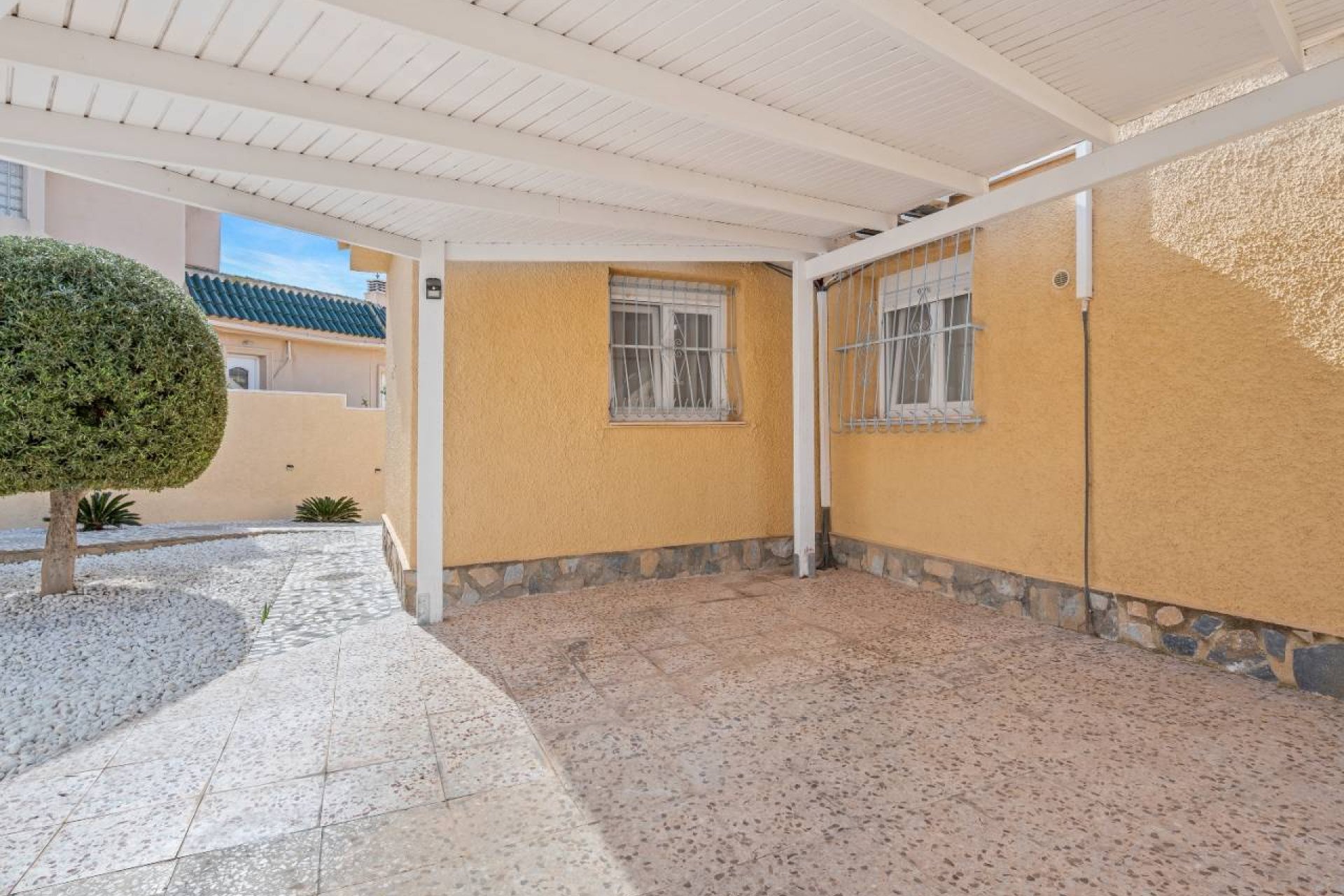 Resale - Villa -
Ciudad Quesada