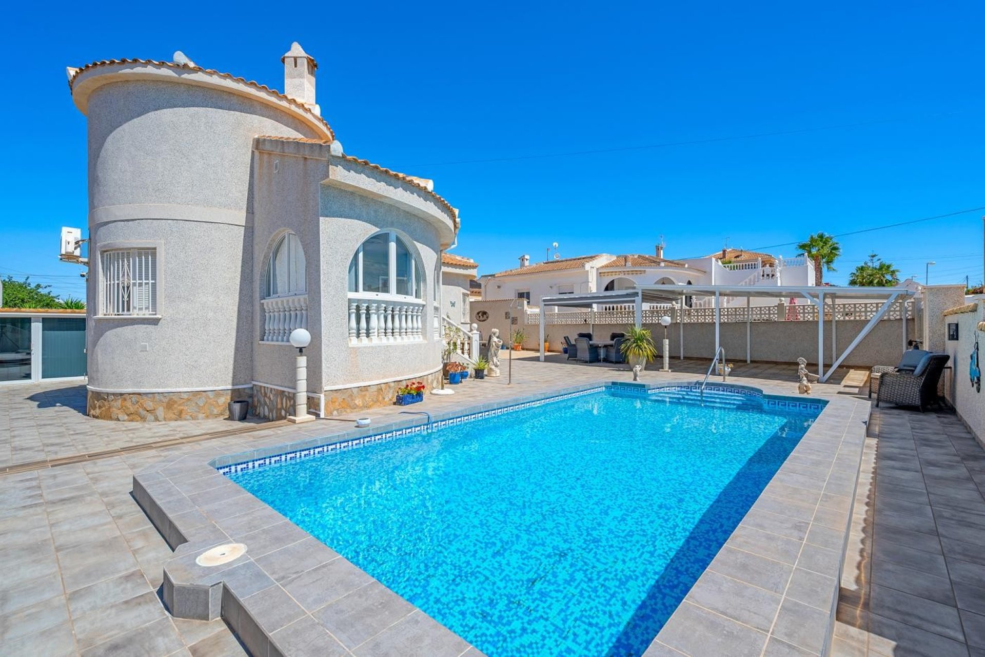 Resale - Villa -
Ciudad Quesada