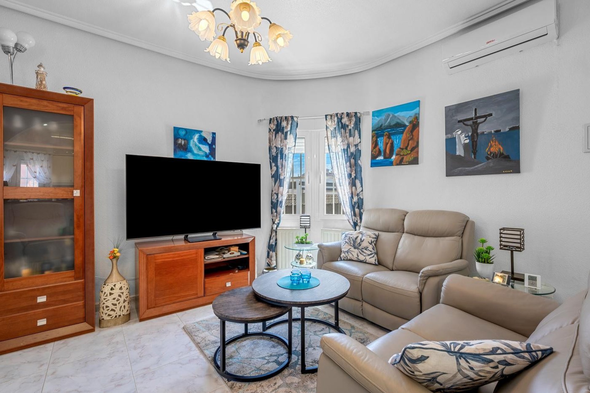 Resale - Villa -
Ciudad Quesada