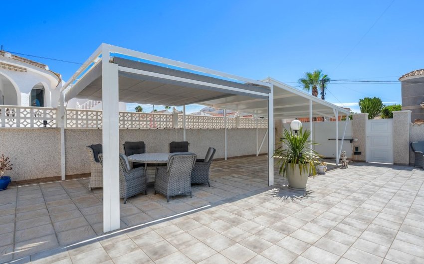 Resale - Villa -
Ciudad Quesada