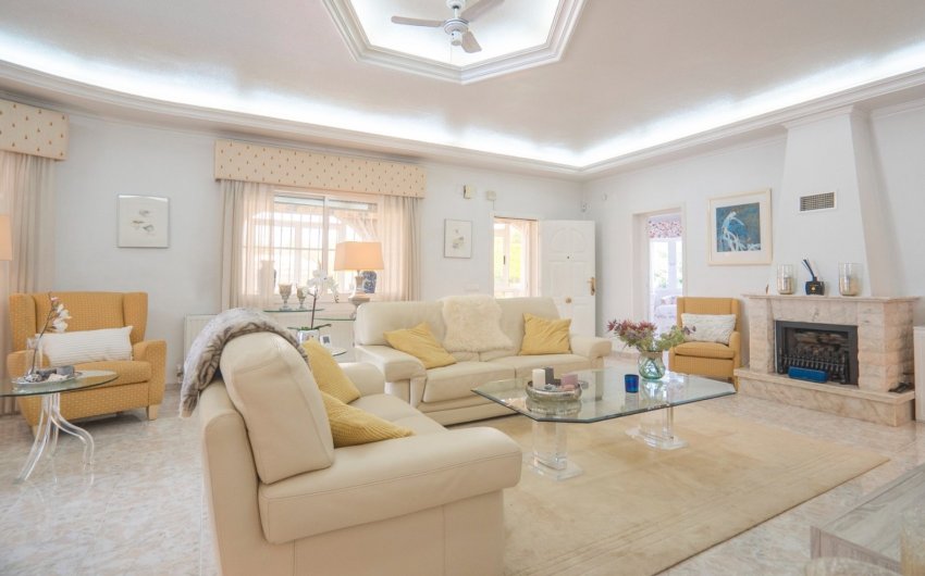 Resale - Villa -
Ciudad Quesada